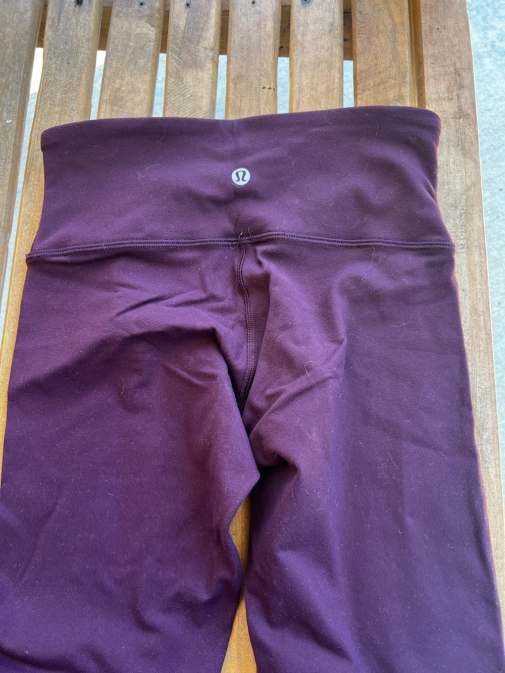 lululemon athletica Plum Performance Leggings, no pockets, size 2, 7/8 length